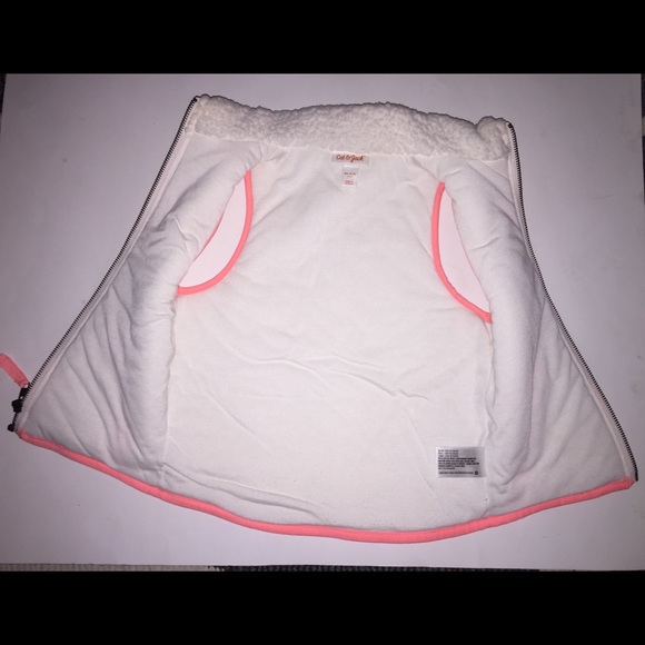 XS Cat & Jack Sherpa Vest - Picture 3 of 8